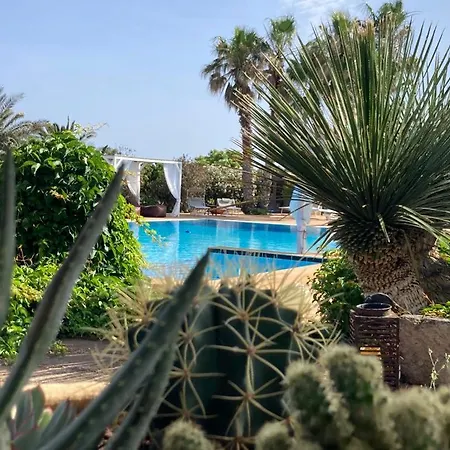 Le Lanterne Aparthotel 3*