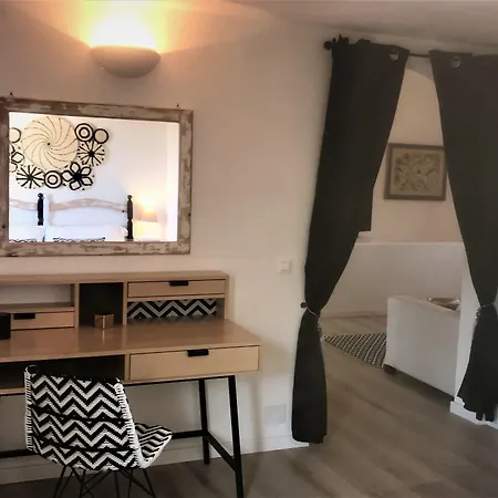 Hotel apartamentowy Le Lanterne