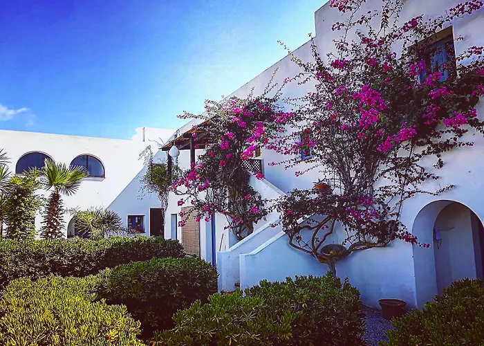 Le Lanterne Aparthotel Pantelleria